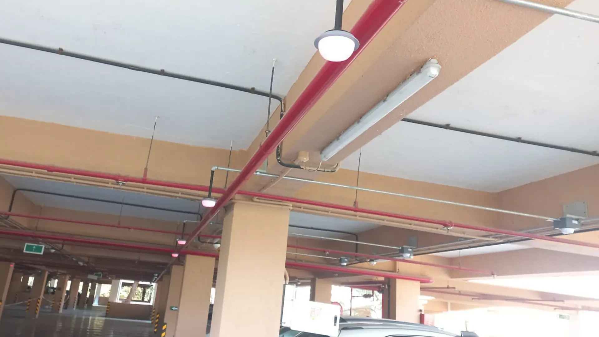 Split-type Ultrasonic Parking Space Detector