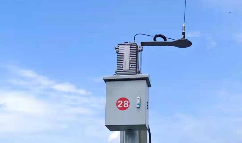 户外停车场LoRaWAN区域控制器